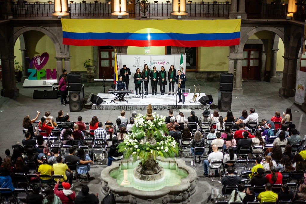 Consulado de Colombia en Guadalajara celebró con los connacionales una “Velada de Luz y Alegría: Día de las Velitas”