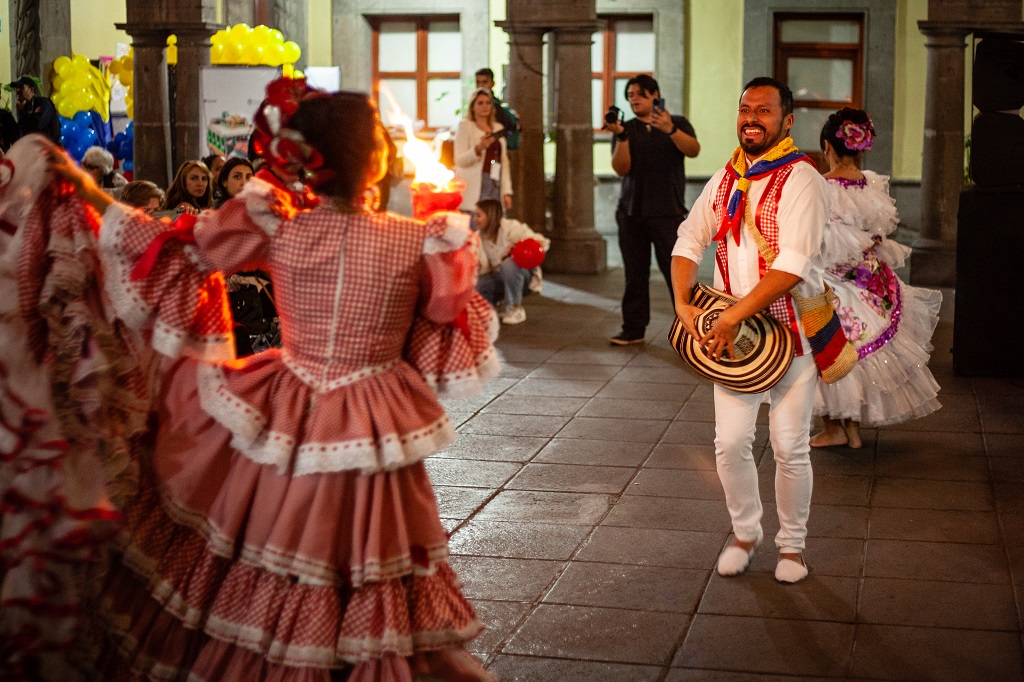 Consulado de Colombia en Guadalajara celebró con los connacionales una “Velada de Luz y Alegría: Día de las Velitas”