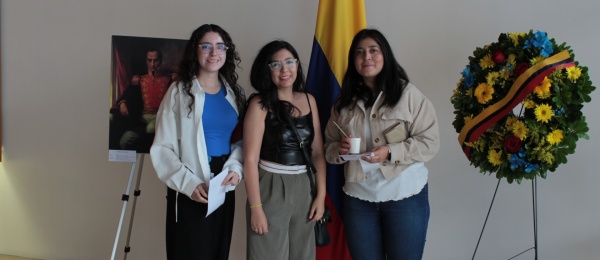 "Tomémonos un tinto y aprendamos juntos sobre el 7 de agosto en Colombia" fue la actividad organizada por el Consulado en Guadalajara